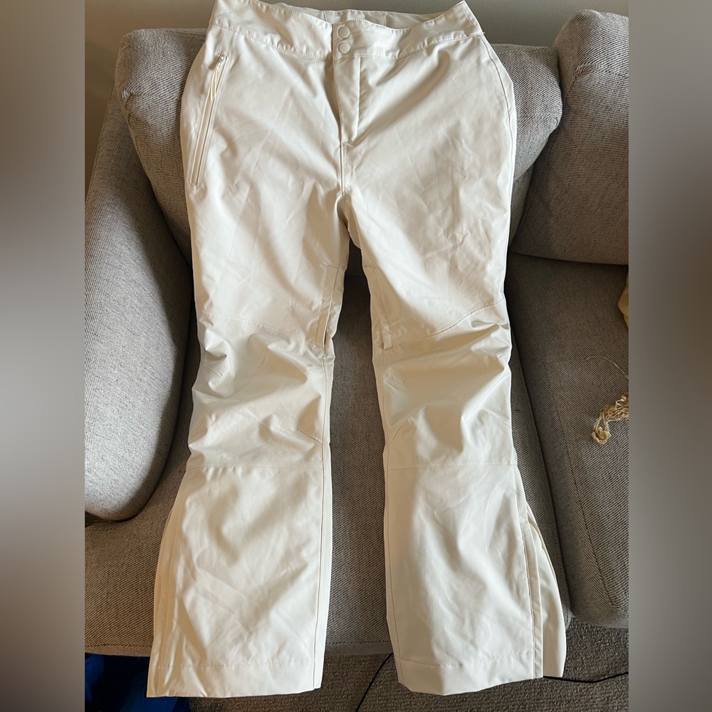 Halfdays medium short off white oatmilk ski pants